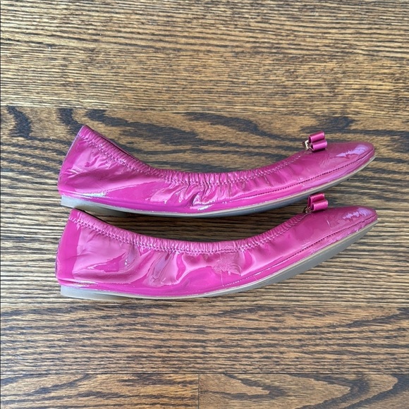 Z Tory Burch Women’s 8.5 Pink and Gold Ballerina Flats with Glossy Finish - Picture 5 of 7
